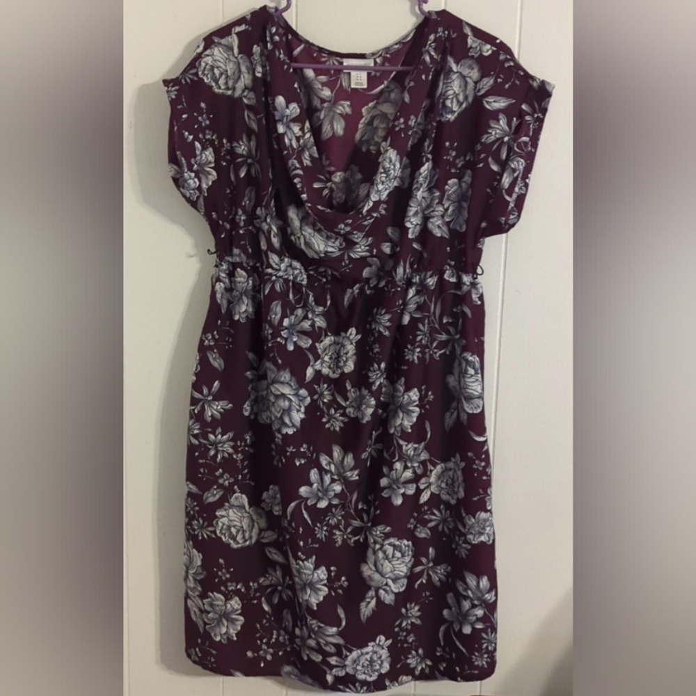 Large L LG maternity dress maroon floral beautiful cute knee length cowl neck